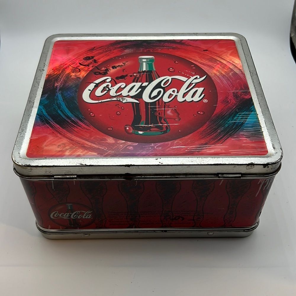 Vintage 1999 Coca-Cola coke lunch pale
